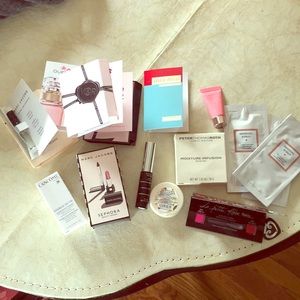 Makeup and fragrance sample bundle